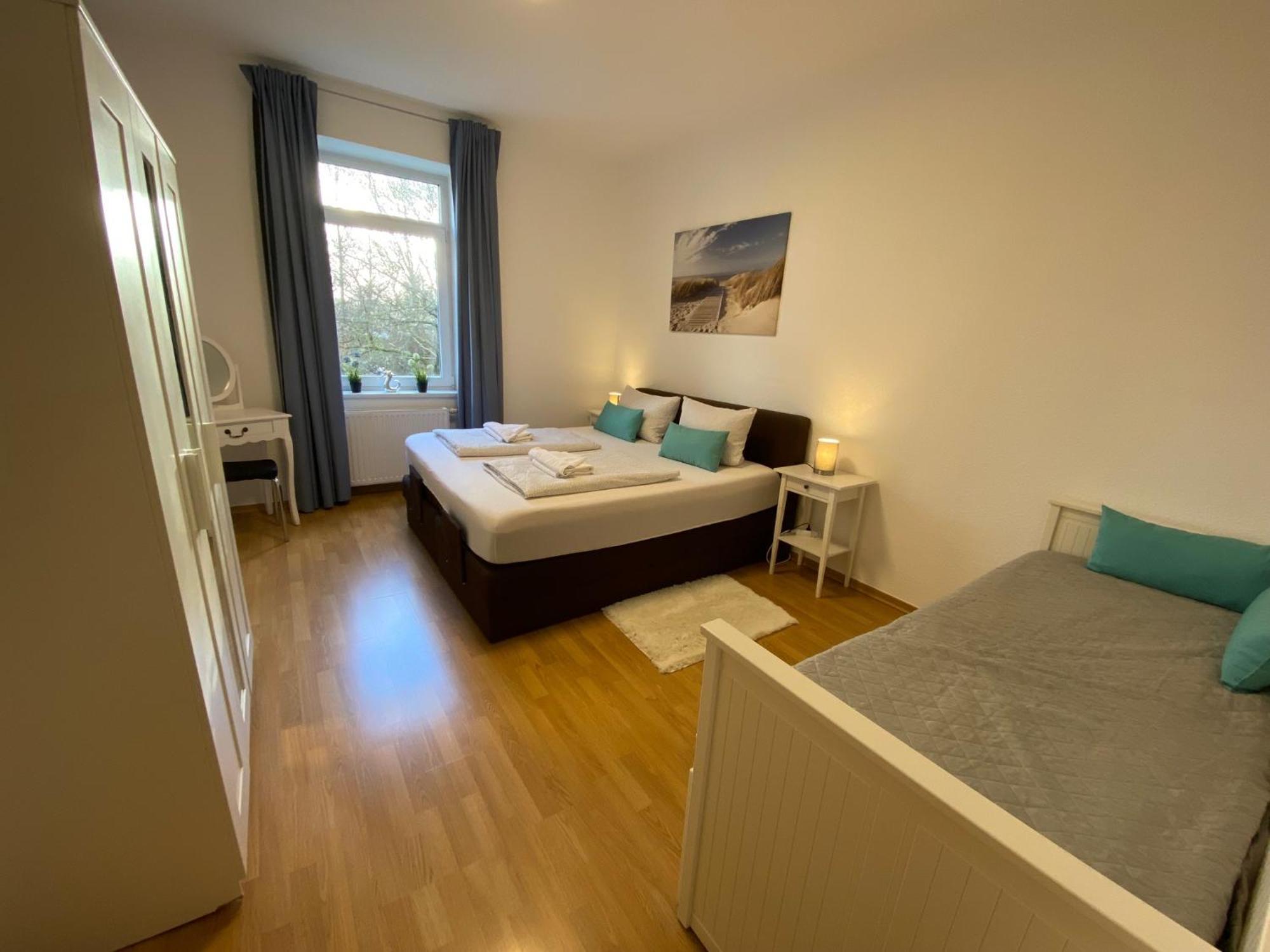 Zur Schleuse - Ferienwohnung Bis 6 Personen Mit Gem Garten Rostock Exteriör bild