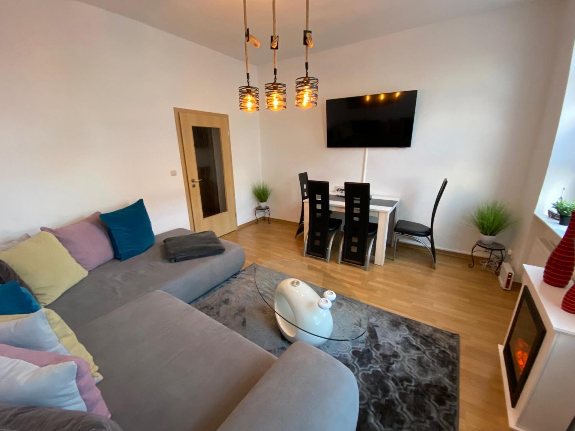 Zur Schleuse - Ferienwohnung Bis 6 Personen Mit Gem Garten Rostock Exteriör bild