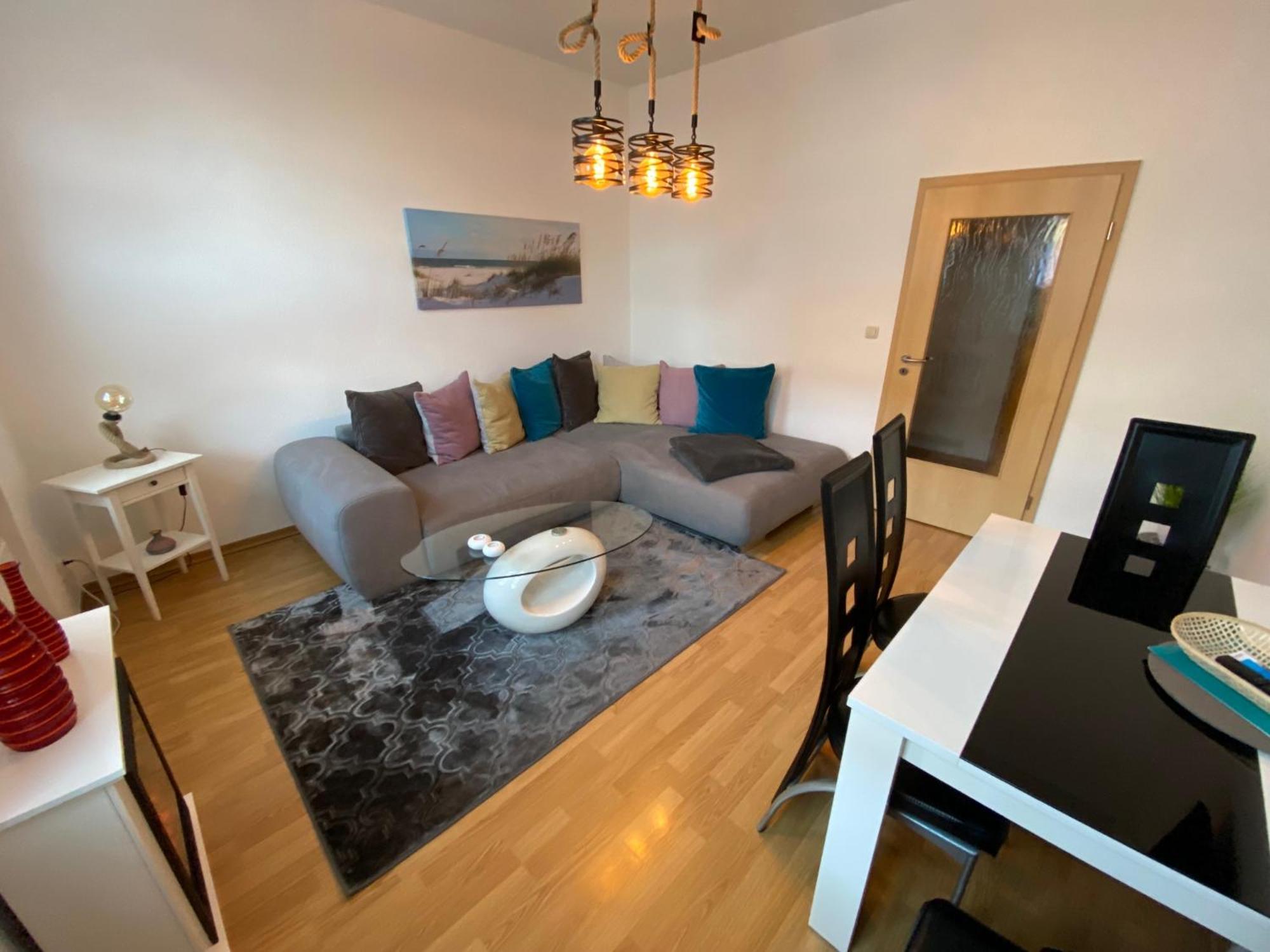 Zur Schleuse - Ferienwohnung Bis 6 Personen Mit Gem Garten Rostock Exteriör bild